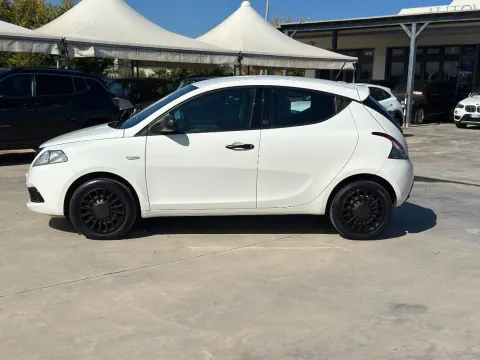 Opel Corsa 1.2 GS s&s 100cv - Immagine 6