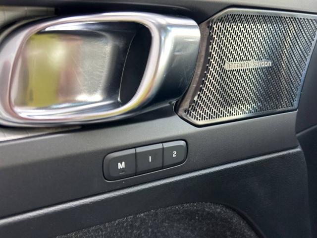 Volvo XC40 2.0 d4 Momentum awd geartronic - Immagine 23