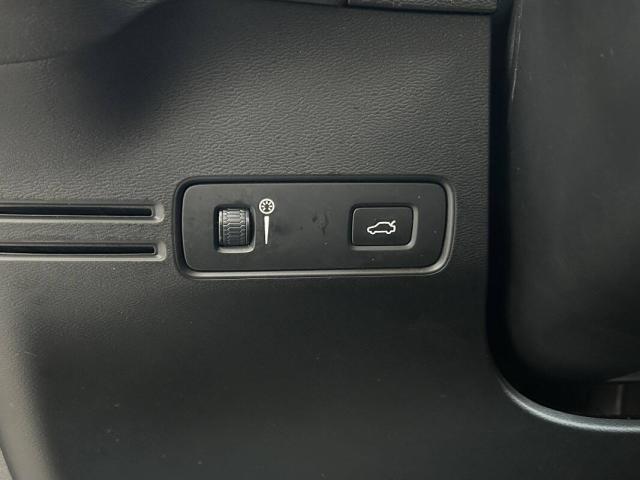 Volvo XC40 2.0 d4 Momentum awd geartronic - Immagine 4
