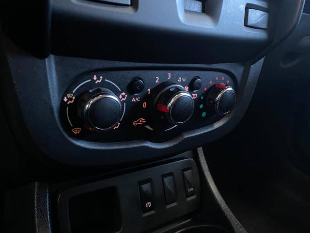 Dacia Duster 1.5 dci Ambiance Family 4x2 s&s 110cv - Immagine 17