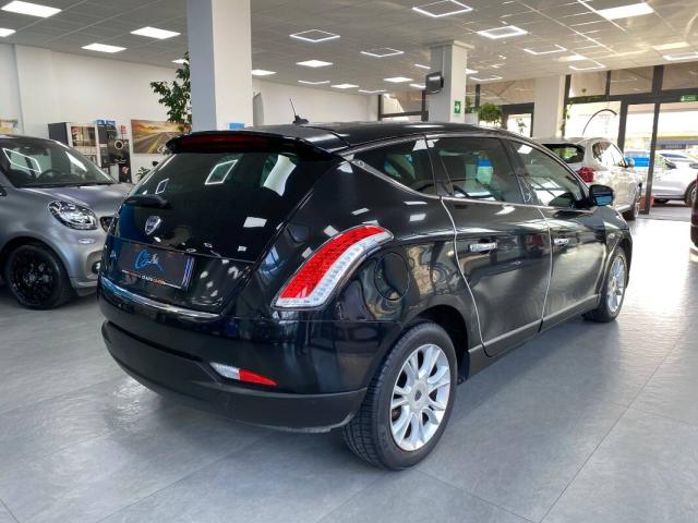 Lancia Delta Delta 1.6 mjt Business 120cv selectronic Dpf - Immagine 3