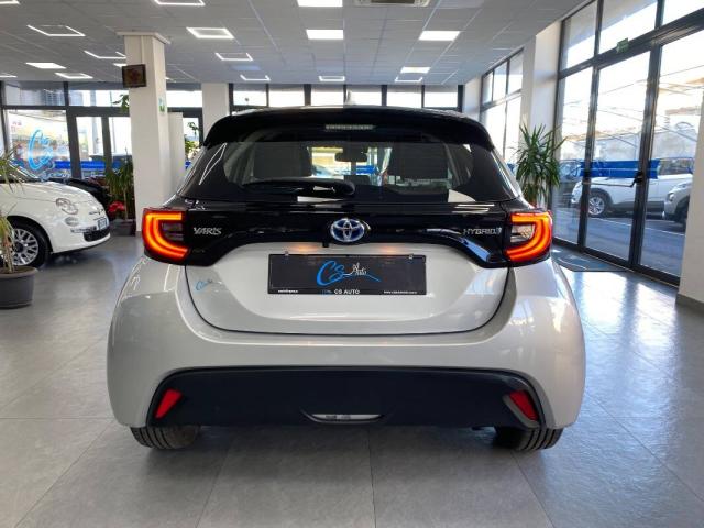 Toyota Yaris 1.5 hybrid Premiere - Immagine 11