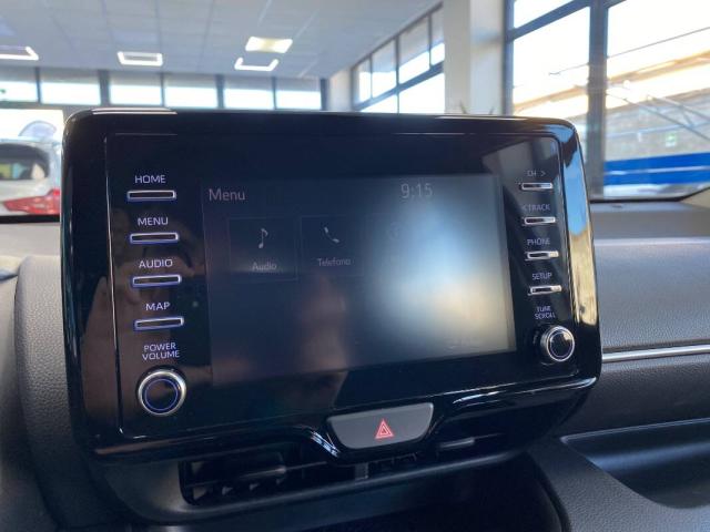 Toyota Yaris 1.5 hybrid Premiere - Immagine 12