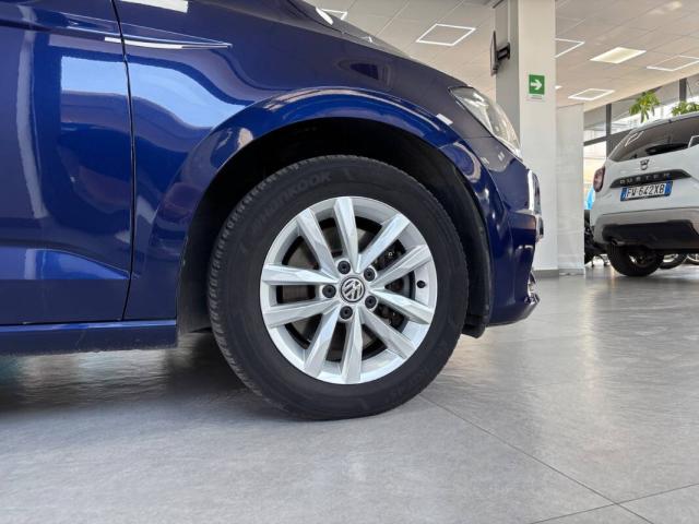 Volkswagen Touran 2.0 tdi Highline - Immagine 13