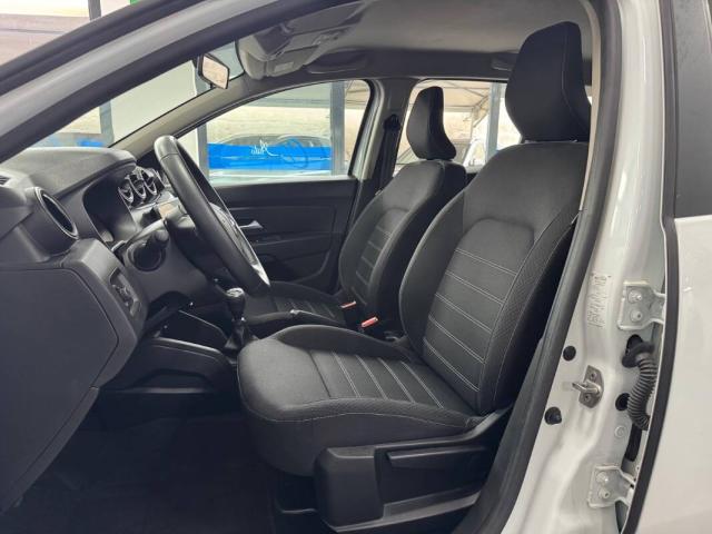 Dacia Duster 1.5 blue dci Comfort 4x2 s&s 115cv my19 - Immagine 4