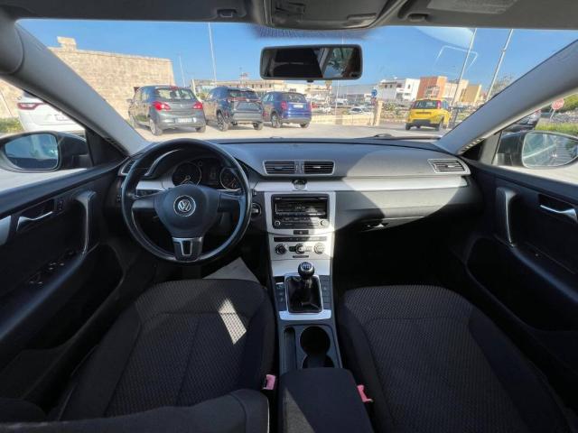 Volkswagen Passat Variant 1.6 tdi Comfortline Business - Immagine 13