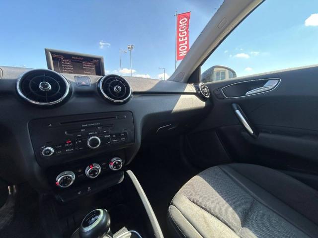 Audi A1 1.6 tdi Attraction 90cv - Immagine 23