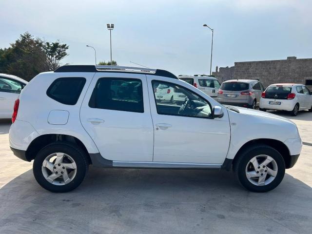 Dacia Duster 1.6 Laureate Gpl 4x2 110cv - Immagine 2