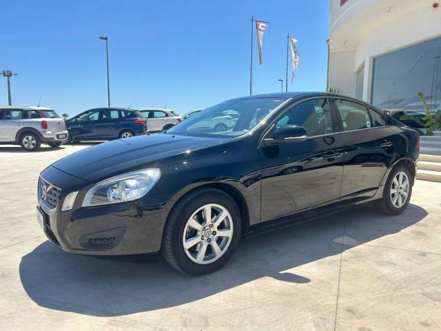Volvo S60 1.6 d2 (drive) Kinetic - Immagine 2