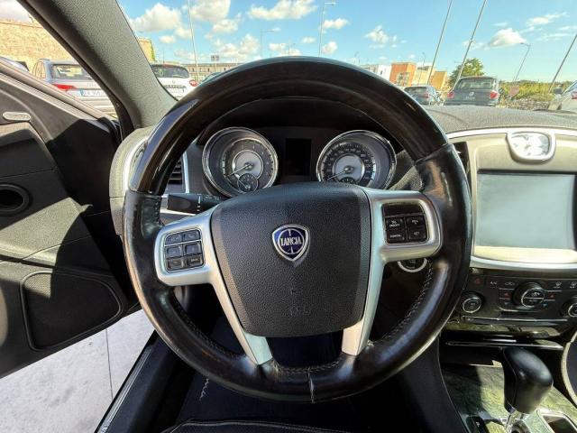 Lancia Thema 3.0 V6 mjt II Platinum 239cv auto - Immagine 23