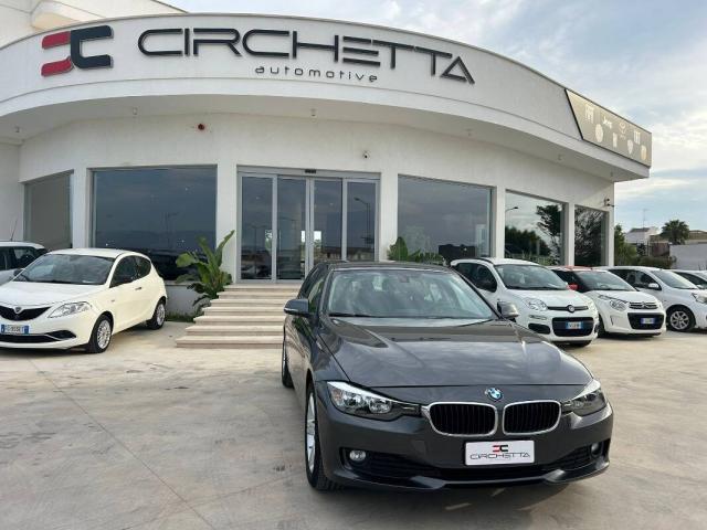 BMW Serie 3 Touring 316d Business auto - Immagine 3