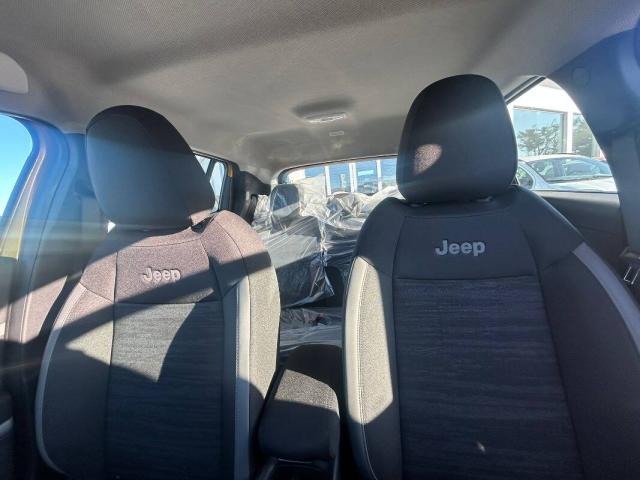 Jeep Avenger 1.2 t. e-hybr.mhev Longitude fwd 110cv edct6 - Immagine 20