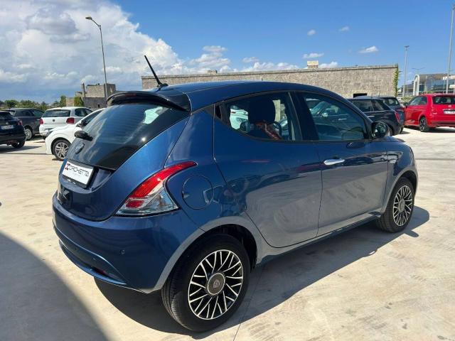 Lancia Ypsilon III 1.0 firefly hybrid Platino s&s 70cv - Immagine 1