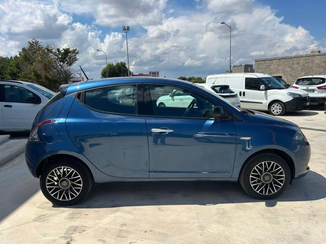 Lancia Ypsilon III 1.0 firefly hybrid Platino s&s 70cv - Immagine 19