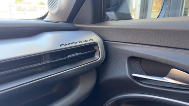 Jeep Avenger 1.2 turbo Summit fwd 100cv - Immagine 1