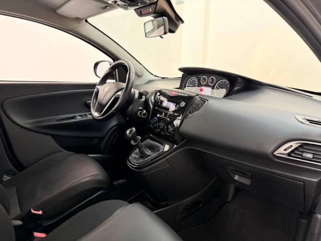 Lancia Ypsilon 1.2 8v 69cv Gold - Immagine 29