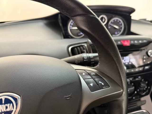 Lancia Ypsilon 1.2 8v 69cv Gold - Immagine 27
