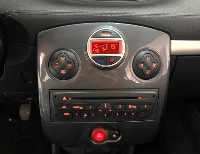 Renault Clio III 2009 Sportour Clio ST 1.2 tce Luxe 100cv - Immagine 19