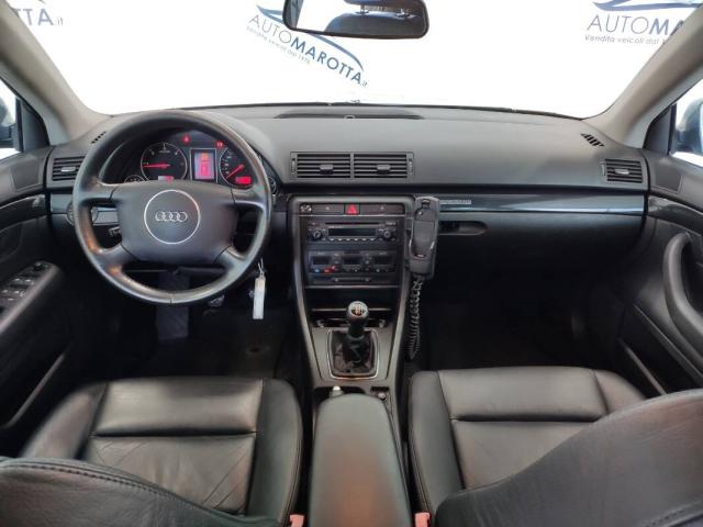 Audi A4 Avant Avant 2.5 V6 tdi quattro 180cv - Immagine 1