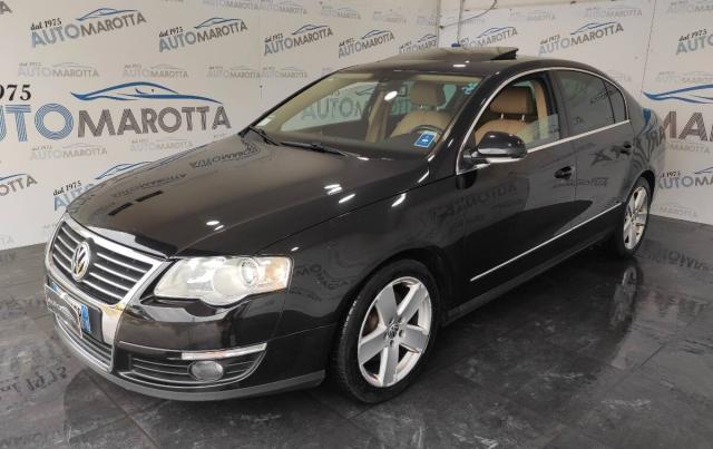 Volkswagen Passat 2.0 tdi Highline TAGLIANDI VW PELLE TETTO - Immagine 14
