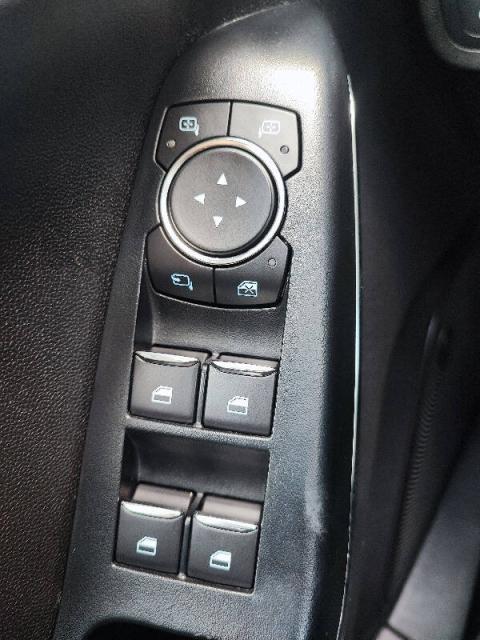 Ford Fiesta 1.0 ecoboost Vignale 100cv FULL-OPTIONAL! - Immagine 8