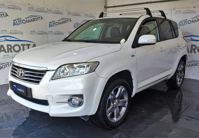 Toyota Rav4 2.2 d-4d Executive auto TAGLIANDI TOYOTA X EURO 8000! - Immagine 14