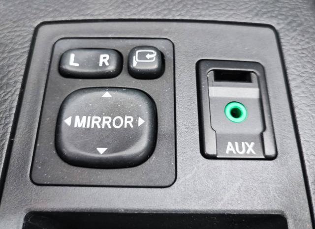 Toyota Rav4 2.2 d-4d Executive auto TAGLIANDI TOYOTA X EURO 8000! - Immagine 11