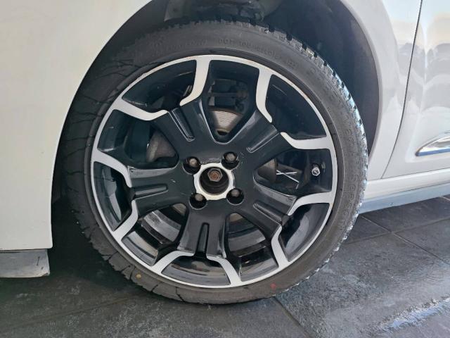 Citroen DS3 1.6 vti Just Black 120cv - Immagine 15