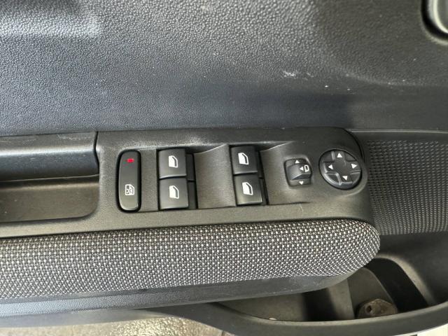 Citroen C3 Aircross 1.2 puretech Shine 82cv NEOPATENTATI! - Immagine 6
