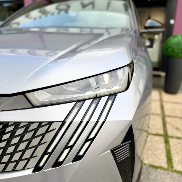 Peugeot 3008 1.2 hybrid GT 136cv e-dcs6 TETTO APRIBILE! - Immagine 12