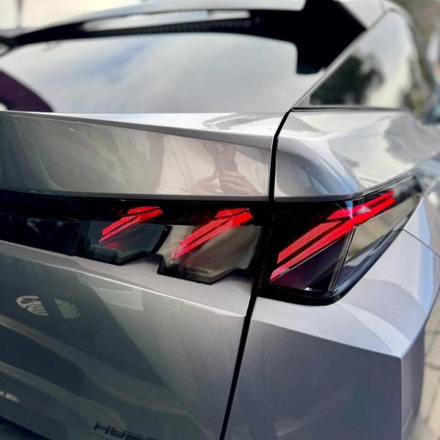 Peugeot 3008 1.2 hybrid GT 136cv e-dcs6 TETTO APRIBILE! - Immagine 2