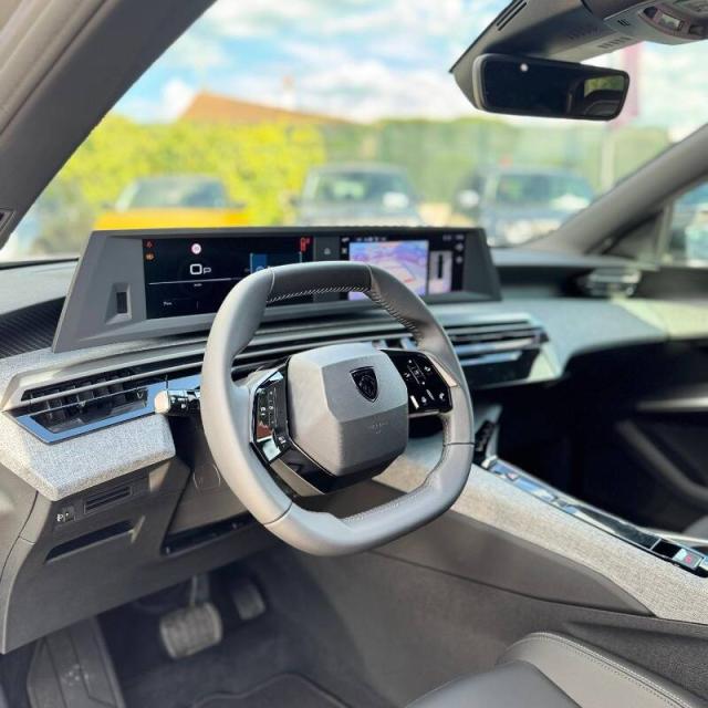 Peugeot 3008 1.2 hybrid Allure 145cv e-dcs6 CHILOMETRI ZERO - Immagine 10