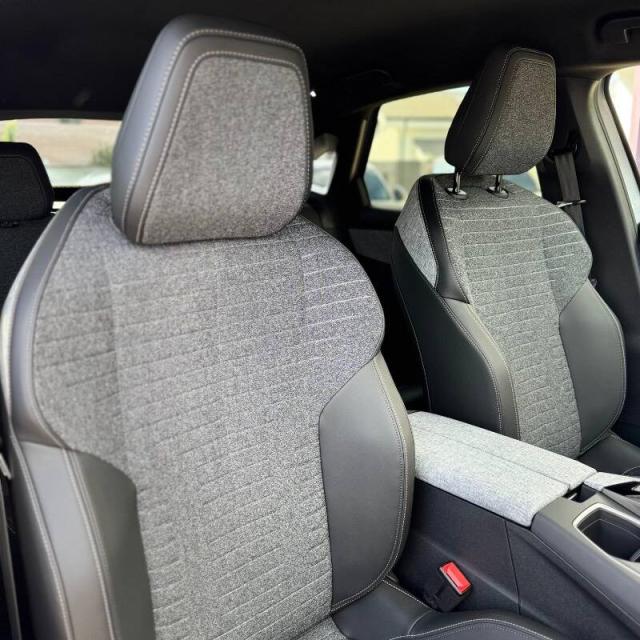 Peugeot 3008 1.2 hybrid Allure 145cv e-dcs6 CHILOMETRI ZERO - Immagine 9