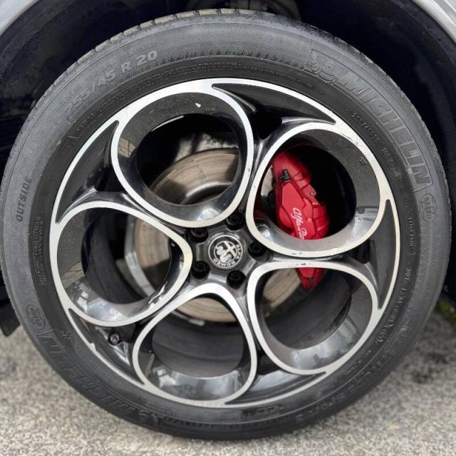 Alfa Romeo Stelvio 2.2 t Veloce Ti Q4 210cv auto - Immagine 14