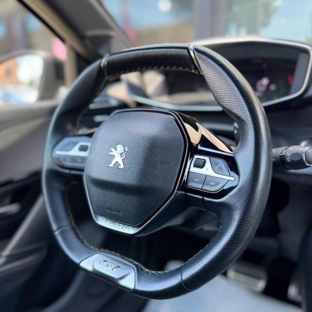 Peugeot 208 1.2 puretech GT s&s 130cv eat8 - Immagine 5