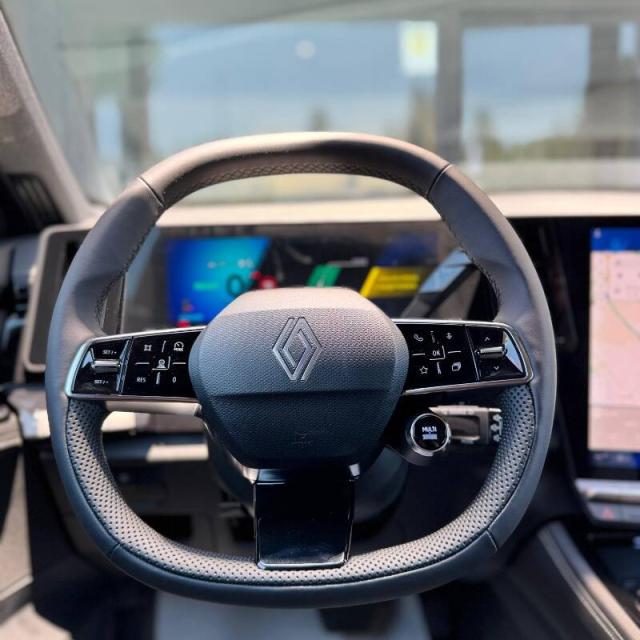Renault Rafale 1.2 e-Tech full hybrid Techno 200cv auto - Immagine 9