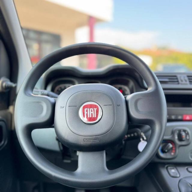 Fiat Panda III 1.0 firefly hybrid s&s 70cv chilometri zero! - Immagine 8