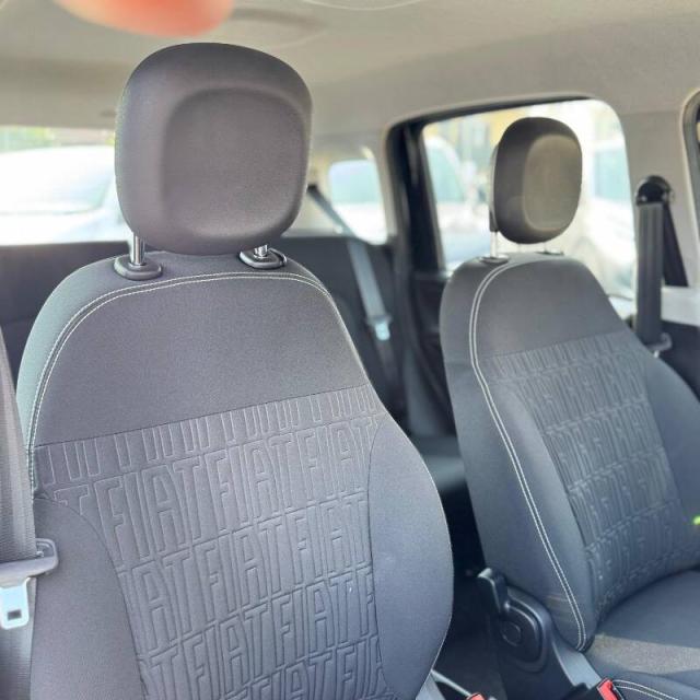 Fiat Panda III 1.0 firefly hybrid s&s 70cv chilometri zero! - Immagine 10