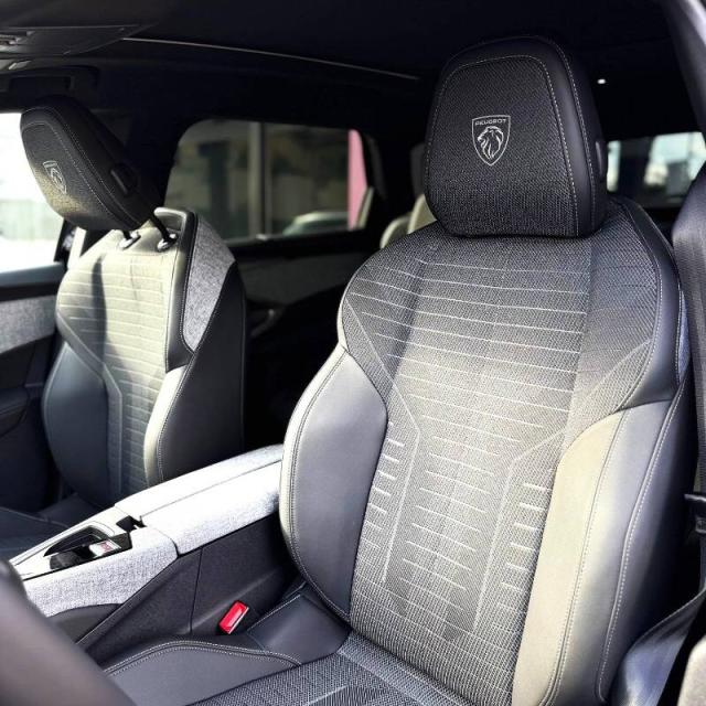 Peugeot 5008 1.2 hybrid GT 145cv e-dcs6 TETTO APRIBILE - Immagine 2
