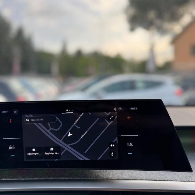 Peugeot 5008 1.2 hybrid GT 145cv e-dcs6 TETTO APRIBILE - Immagine 1