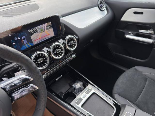 Mercedes Classe GLA 200 d AMG Line Premium auto - Immagine 8