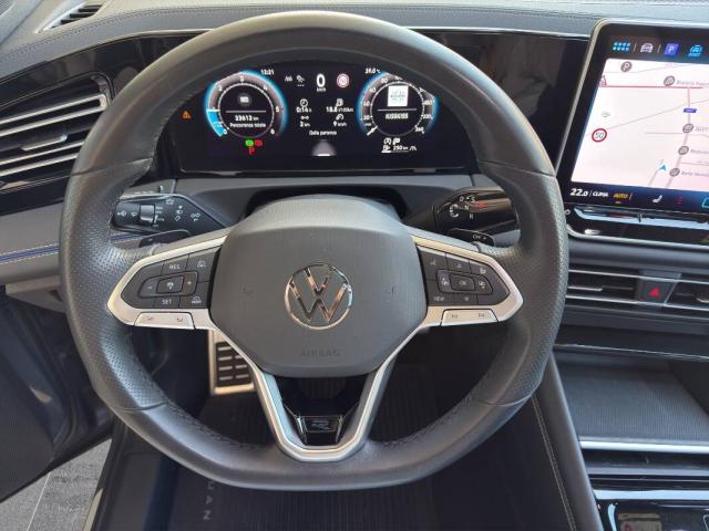 Volkswagen Tiguan 2.0 tdi R-Line 4motion 193cv dsg - Immagine 14