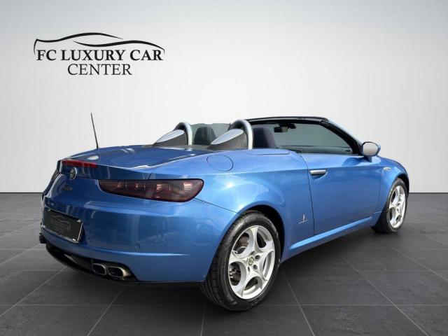 Alfa Romeo Spider 2.4 jtdm Exclusive - Immagine 12