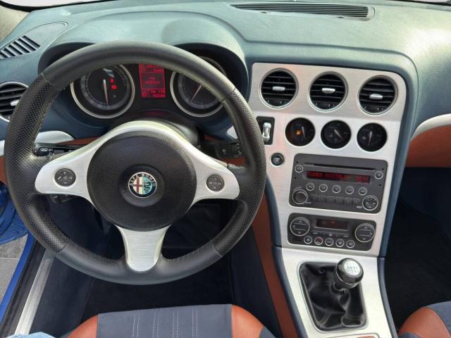 Alfa Romeo Spider 2.4 jtdm Exclusive - Immagine 4