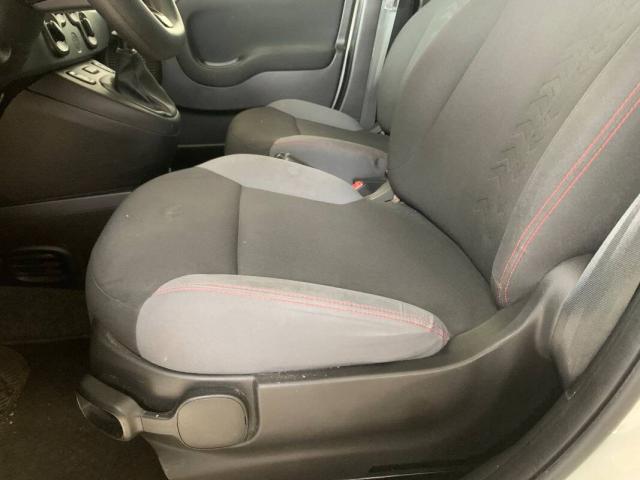 Fiat Panda 1.2 Easy 69cv - Immagine 12