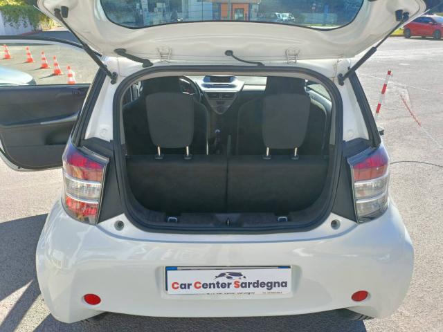 Toyota iQ 1.0 - Immagine 2