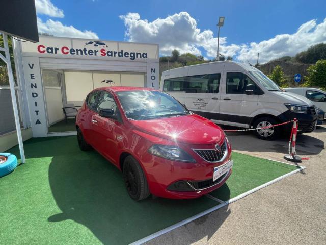 Lancia Ypsilon III 1.0 firefly hybrid Silver s&s 70cv - Immagine 11