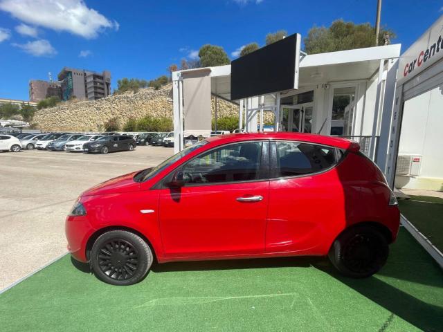 Lancia Ypsilon III 1.0 firefly hybrid Silver s&s 70cv - Immagine 7