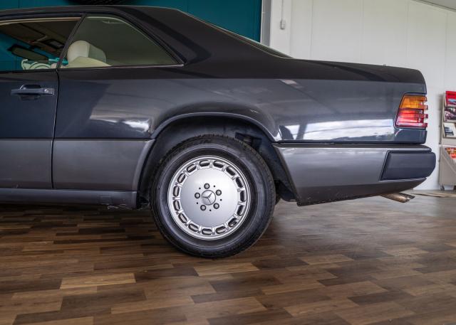 Mercedes Classe E Coupè 300 CE - Immagine 13
