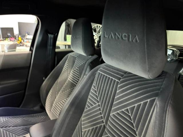 Lancia Ypsilon 1.2 mhev LX e-dct - Immagine 17